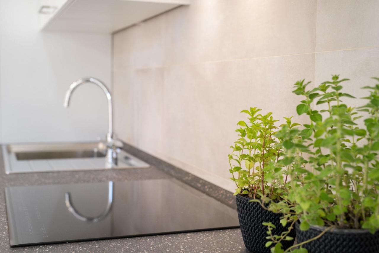 Apartment Amadeo Split Exterior photo
