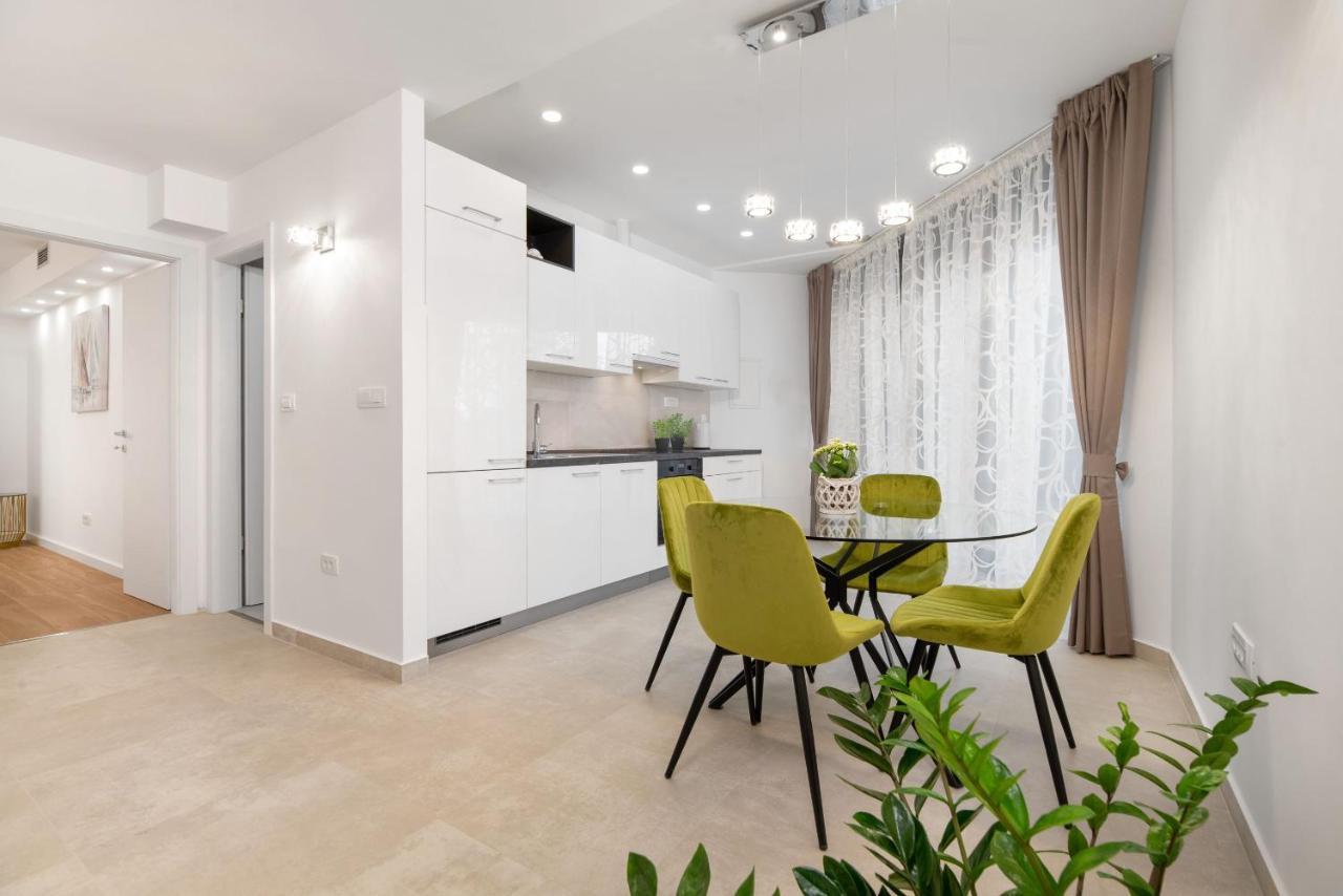 Apartment Amadeo Split Exterior photo