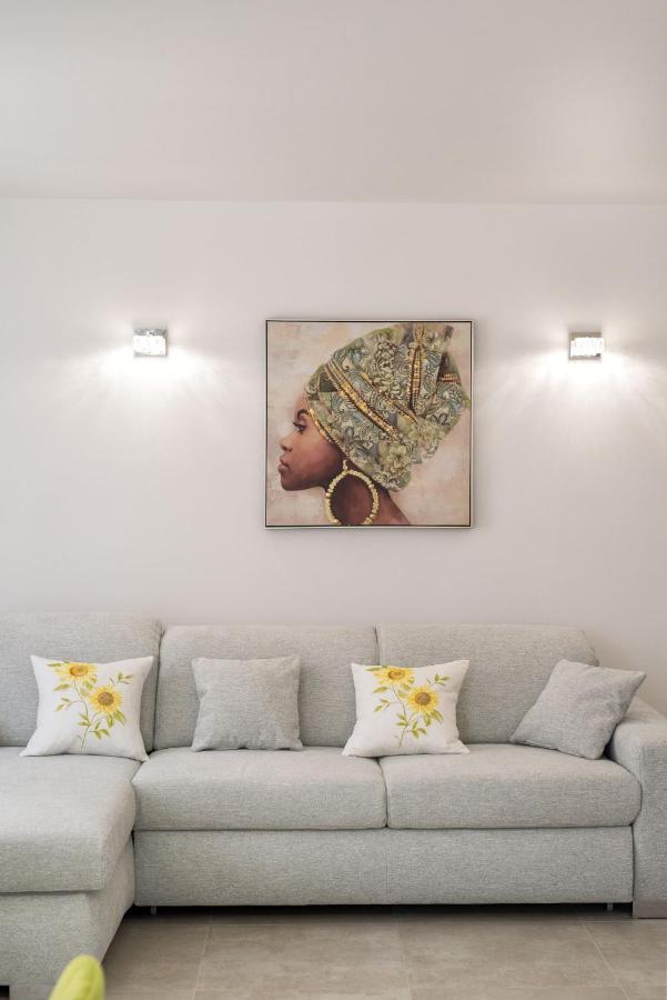 Apartment Amadeo Split Exterior photo